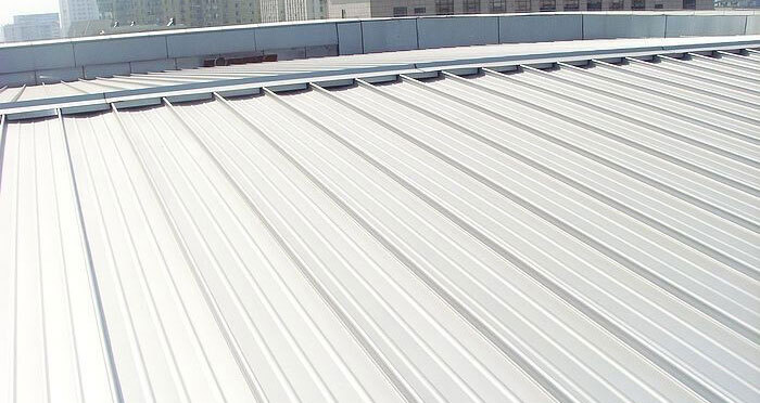 太阳成集团tyc122cc大型铝镁锰板铝板屋顶料生产厂家