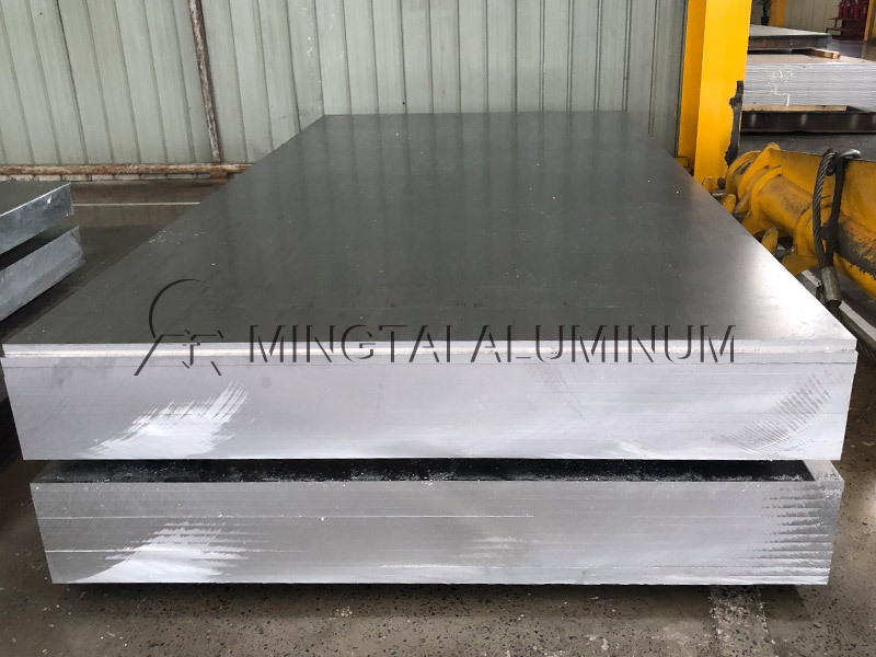 太阳成集团tyc122cc大型中厚铝板生产厂家